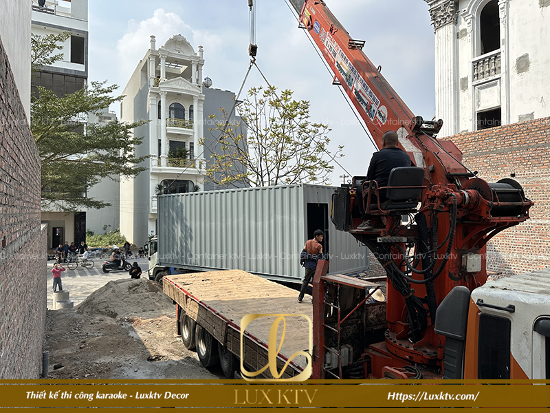 thi-cong-phong-hat-karaoke-trong-thung-container-di-dong-32m2