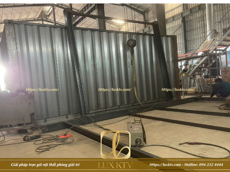 giá phòng karaoke container phụ thuộc vào nhiều yếu tố